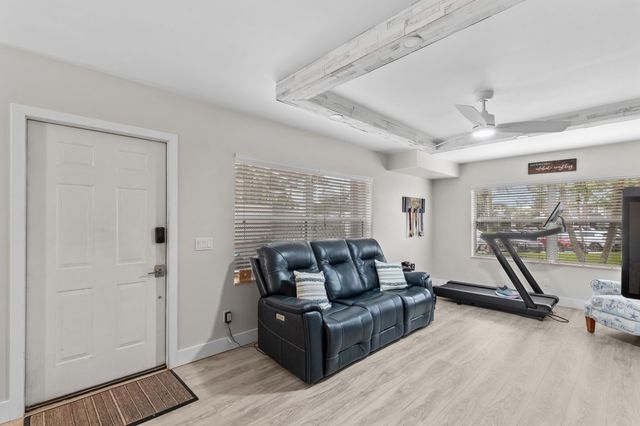 2842 SW Lakemont Place, Palm City, FL 34990