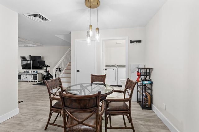 2842 SW Lakemont Place, Palm City, FL 34990