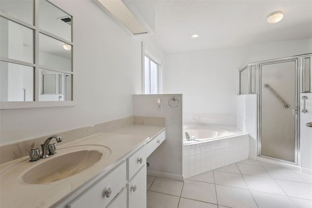 26126 NEWCOMBE CIRCLE, Leesburg, FL 34748