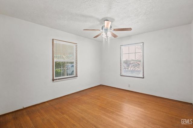 627 Hood Drive, Bakersfield, CA 93308