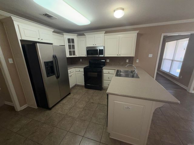 1709 Pilot Court, Jacksonville, AR 72076