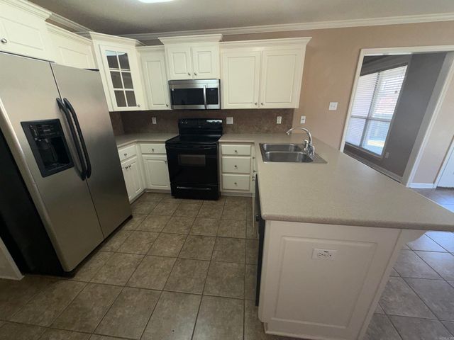 1709 Pilot Court, Jacksonville, AR 72076