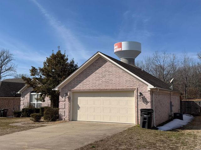 1709 Pilot Court, Jacksonville, AR 72076