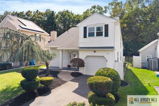 25 Shelly Road, Old Bridge, NJ 08857