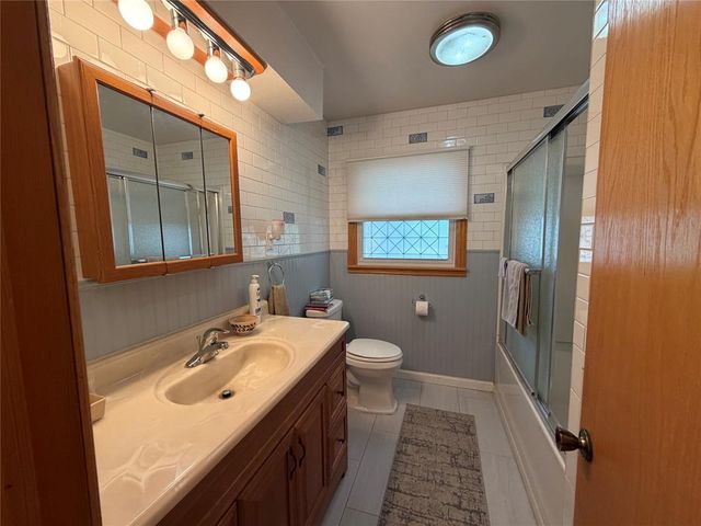 324 S Main Street, Mcloud, OK 74851