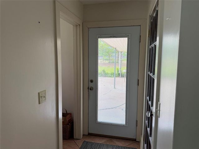 324 S Main Street, Mcloud, OK 74851
