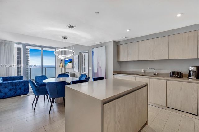 4010 S Ocean Drive R2505, Hollywood, FL 33019