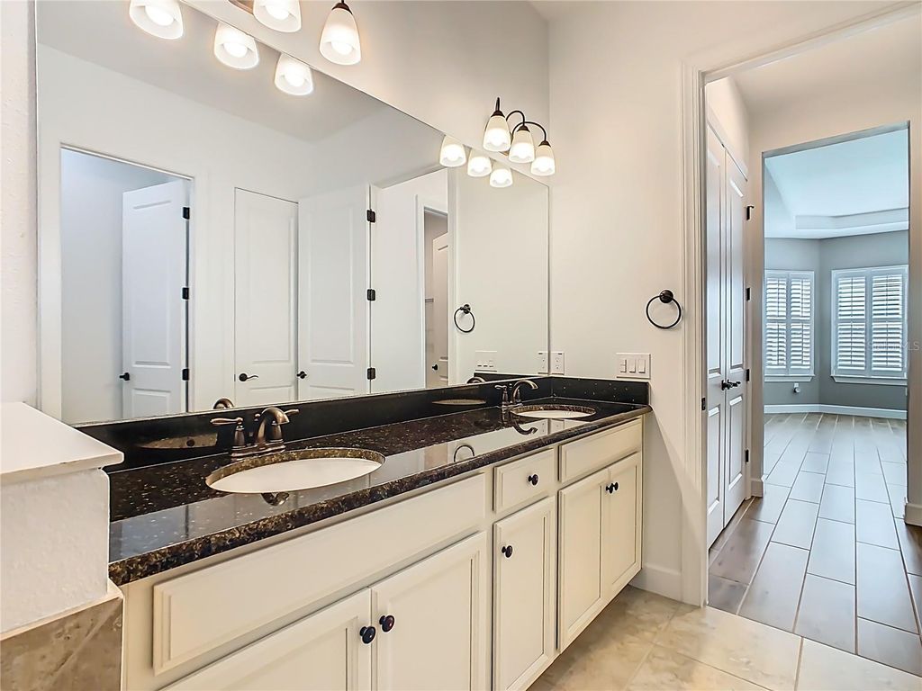 Image 16 of property listing at 972 LADERA RANCH ROAD, Kissimmee, FL 34759