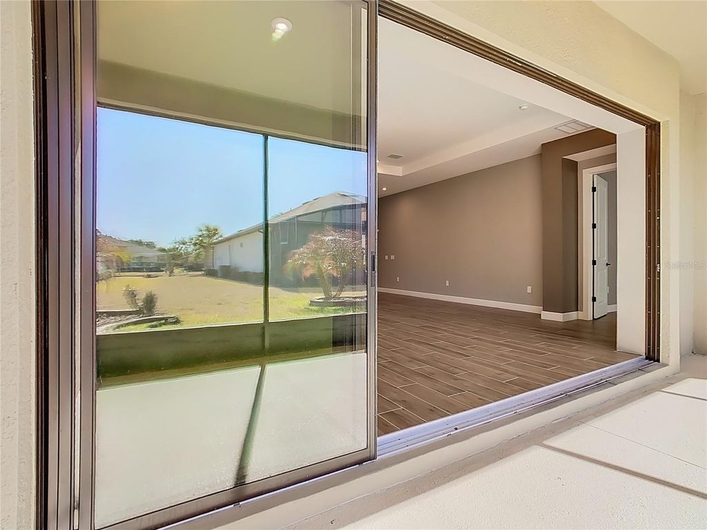 Image 27 of property listing at 972 LADERA RANCH ROAD, Kissimmee, FL 34759