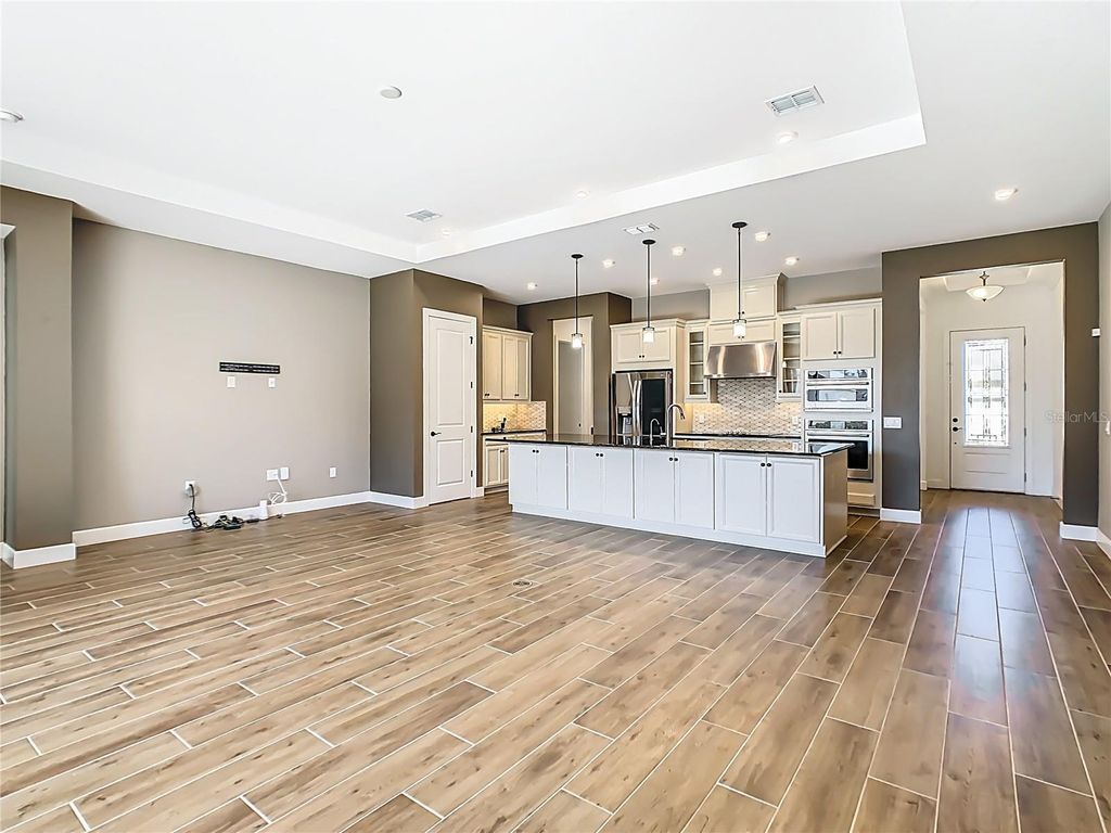 Image 5 of property listing at 972 LADERA RANCH ROAD, Kissimmee, FL 34759