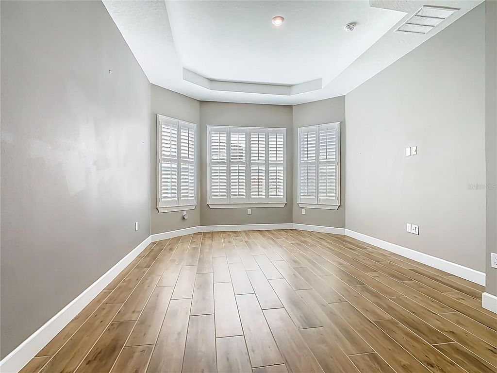 Image 10 of property listing at 972 LADERA RANCH ROAD, Kissimmee, FL 34759