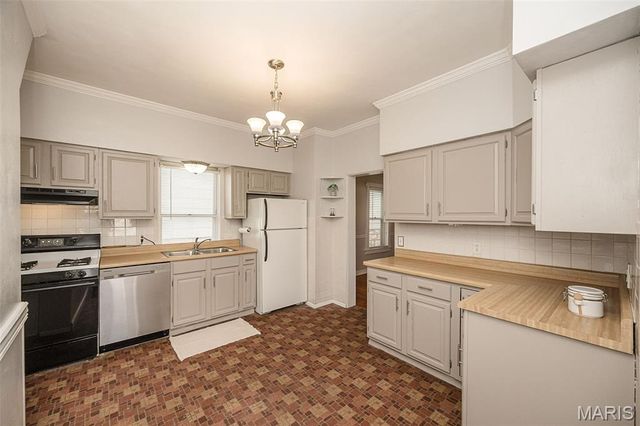 4825 Oldenburg Avenue, St Louis, MO 63123