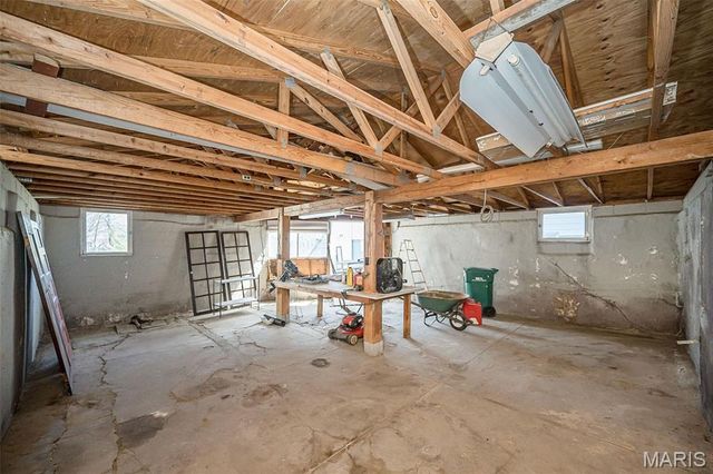 4825 Oldenburg Avenue, St Louis, MO 63123