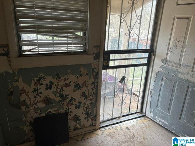 925 AVENUE F, Birmingham, AL 35214