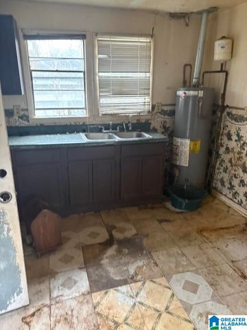 925 AVENUE F, Birmingham, AL 35214