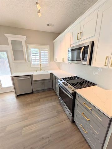 52 Devonshire Drive, Alpharetta, GA 30022