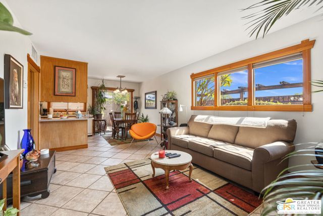 587 S Calle Ajo, Palm Springs, CA 92264