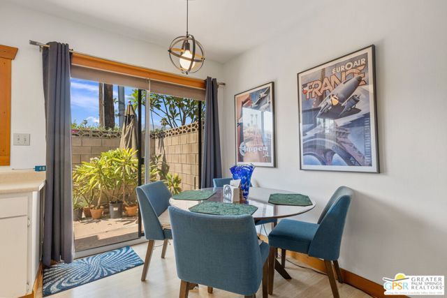 587 S Calle Ajo, Palm Springs, CA 92264