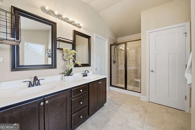 1196 Clear Stream Ridge, Auburn, GA 30011