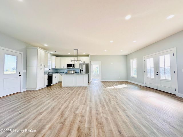 88 Chett Ln, Clarkson, KY 42726