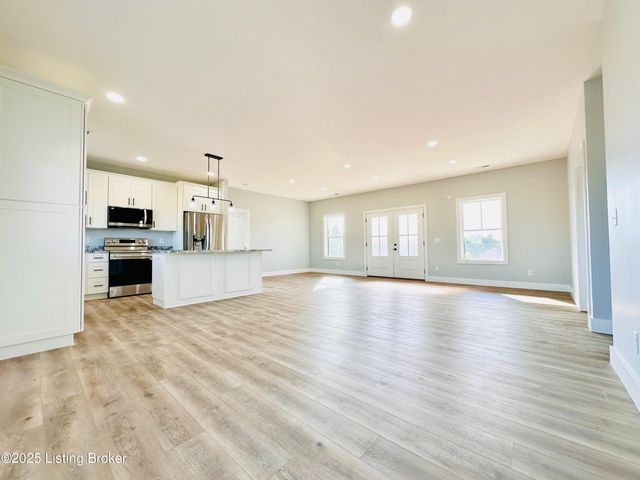 88 Chett Ln, Clarkson, KY 42726