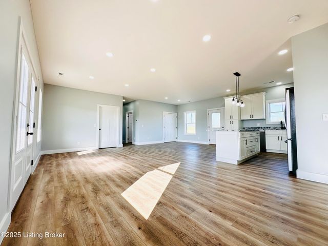 88 Chett Ln, Clarkson, KY 42726