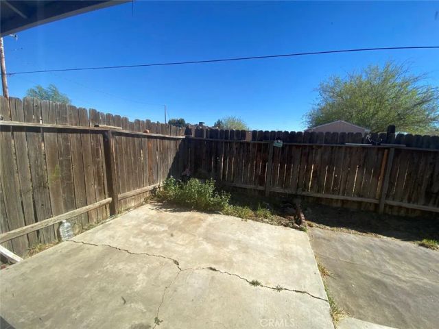 21061 Nisqually Road C, Apple Valley, CA 92308