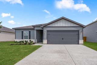 16182 Farmer, Lytle, TX 78052