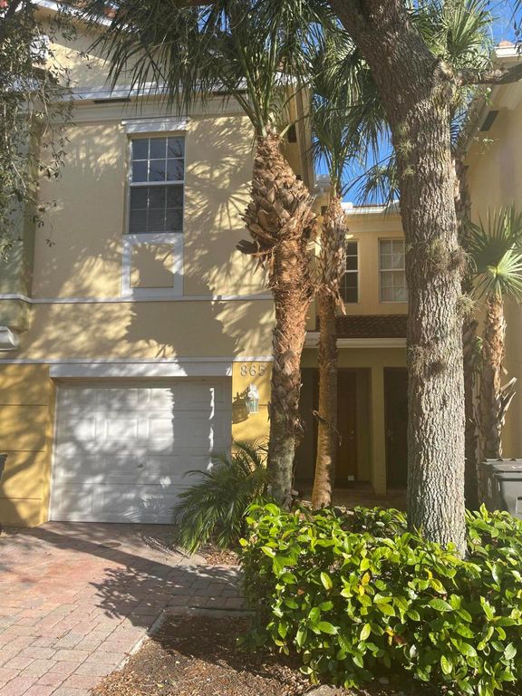 865 Pipers Cay Drive, West Palm Beach, FL 33415