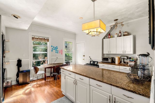 106 Harrishof St., Boston, MA 02121