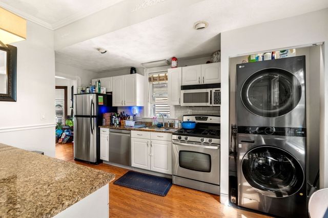 106 Harrishof St., Boston, MA 02121