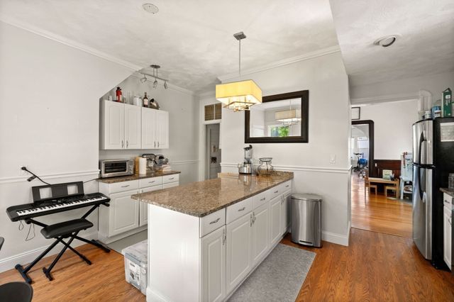 106 Harrishof St., Boston, MA 02121