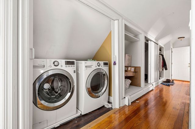 106 Harrishof St., Boston, MA 02121