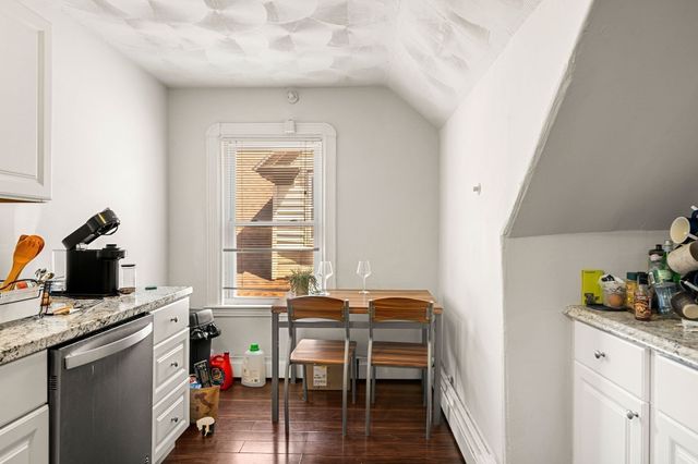 106 Harrishof St., Boston, MA 02121