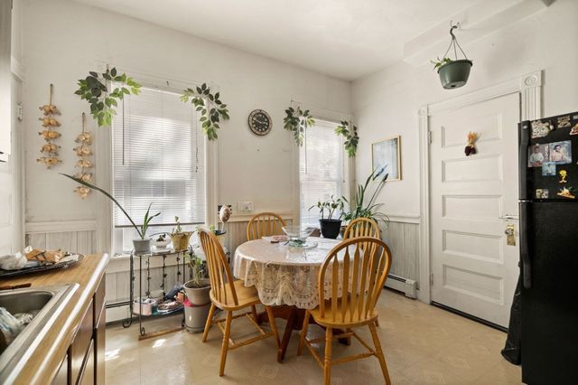 106 Harrishof St., Boston, MA 02121