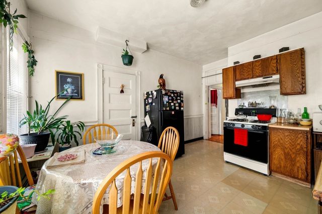 106 Harrishof St., Boston, MA 02121