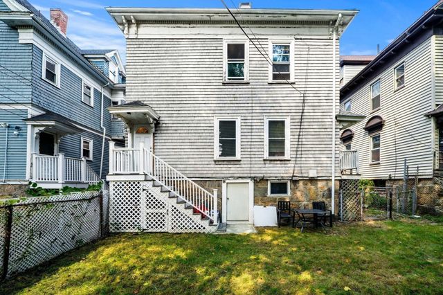 106 Harrishof St., Boston, MA 02121
