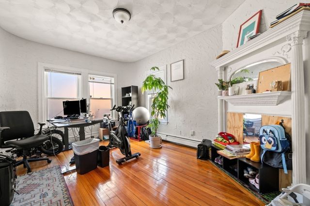 106 Harrishof St., Boston, MA 02121