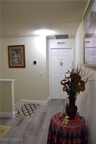 9072 Gervais CIR 306, Naples, FL 34120