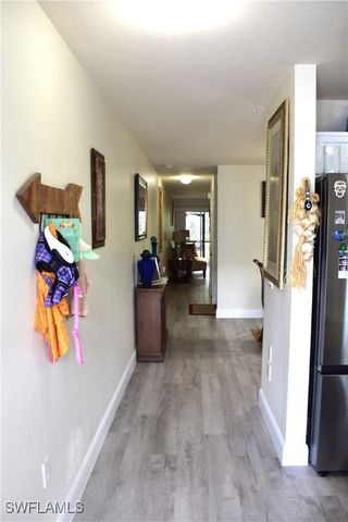 9072 Gervais CIR 306, Naples, FL 34120