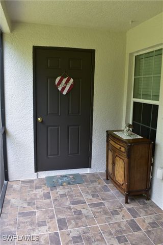 9072 Gervais CIR 306, Naples, FL 34120