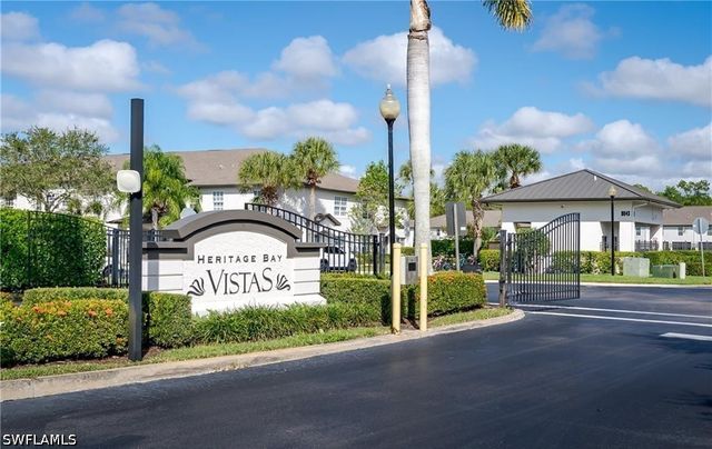 9072 Gervais CIR 306, Naples, FL 34120