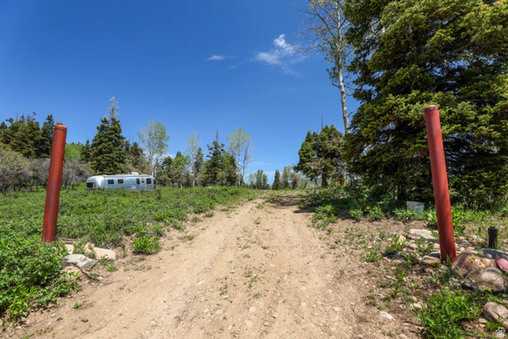 1172 W MAPLE PL, Coalville, UT 84017 — photo 4