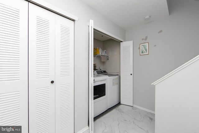 202 ASHBY CT, Mount Laurel, NJ 08054