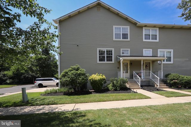 202 ASHBY CT, Mount Laurel, NJ 08054