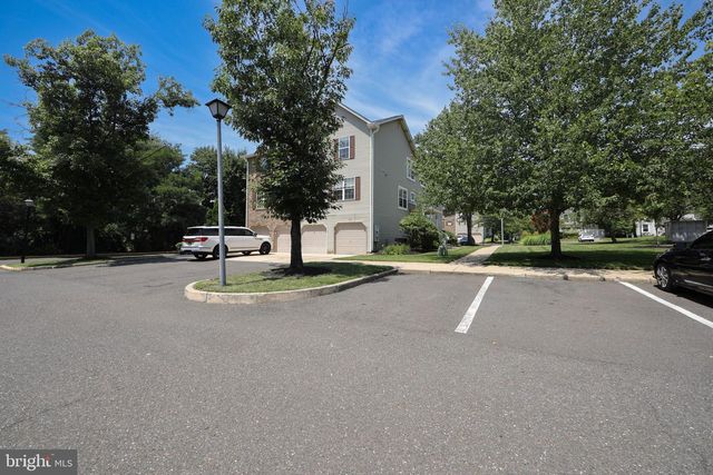 202 ASHBY CT, Mount Laurel, NJ 08054