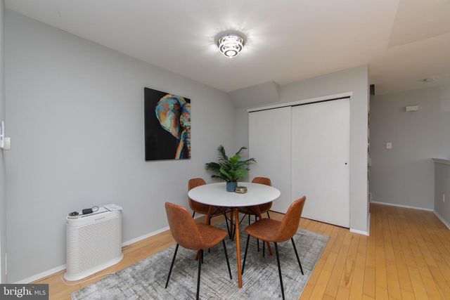 202 ASHBY CT, Mount Laurel, NJ 08054