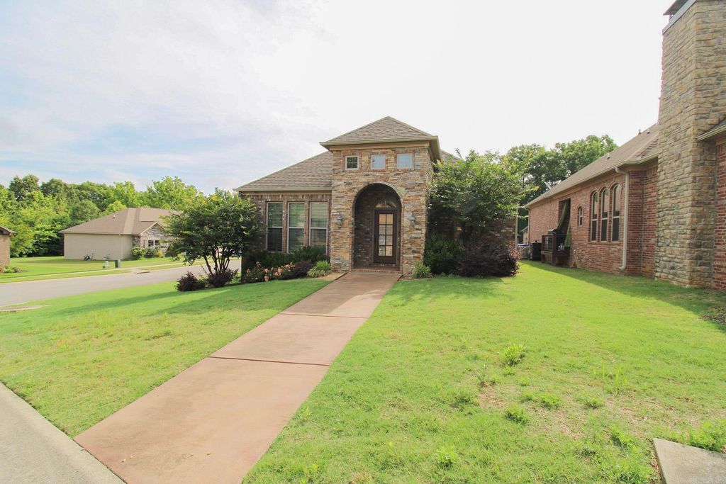 1255 Turnberry Drive, Conway, AR 72034