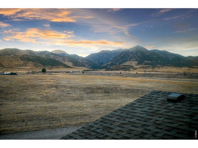 9337 Iron Mountain Way, Arvada, CO 80007