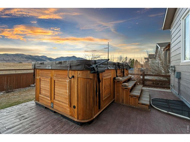 9337 Iron Mountain Way, Arvada, CO 80007
